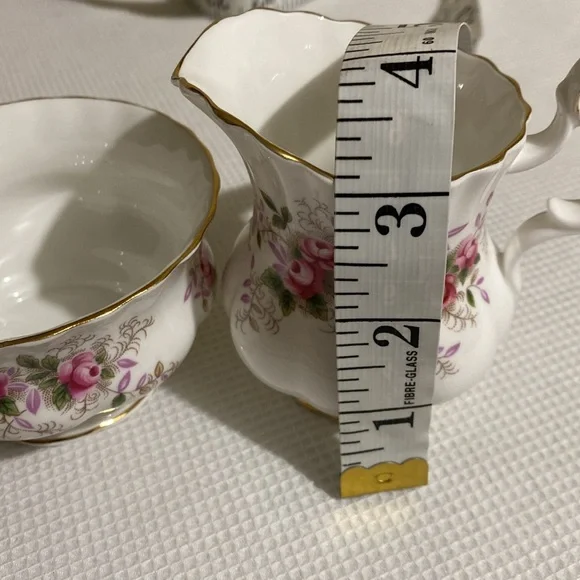 Royal Albert Lavender Rose Cream Jug & Sugar Bowl Set Bone China - Picture 12 of 12